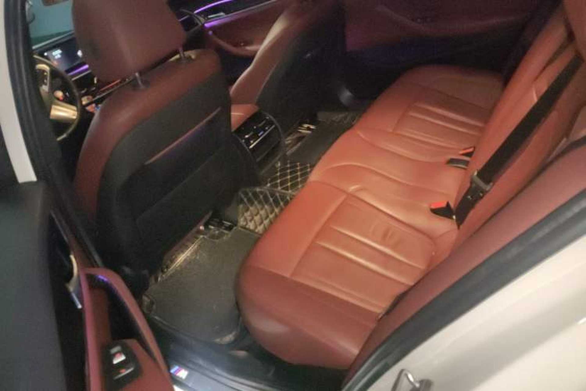 Used BMW 5 Series 2019 Facelifted 530Li Leading Edition M Sport Package Interior 4