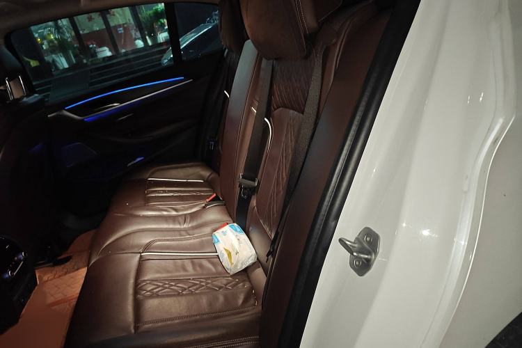Used BMW 5 Series 2019 Facelifted 530Li Luxury Edition Premium Package Interior 4