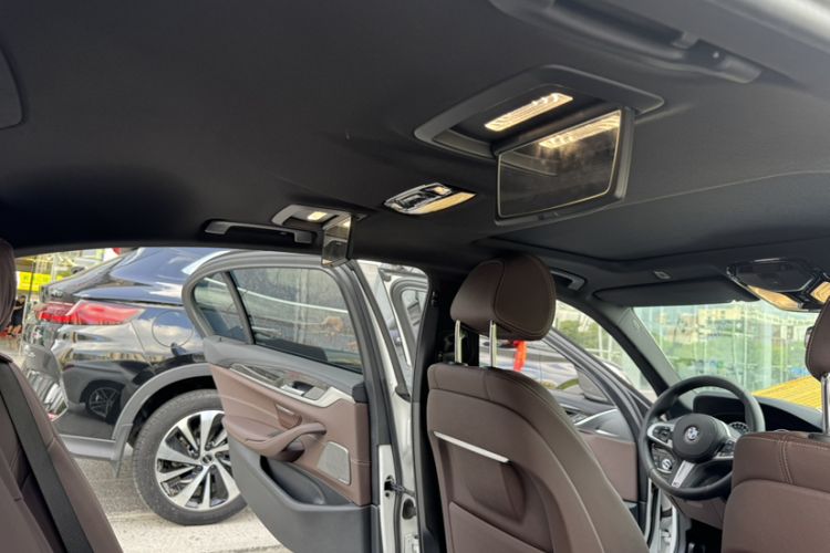 Used BMW 5 Series 2019 525Li M Sport Package Interior 4