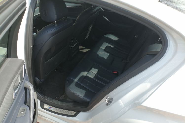 Used BMW 5 Series 2019 525i M Sport Package Interior 4
