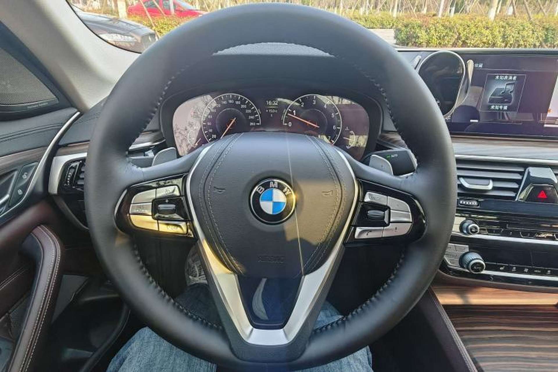 Used BMW 5 Series 2019 530Li Leading Model Luxury Package Interior 5