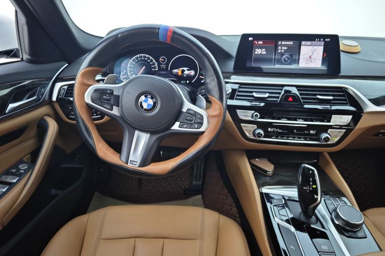 Used BMW 5 Series 2019 530Li Leading Model M Sport Package Interior 6