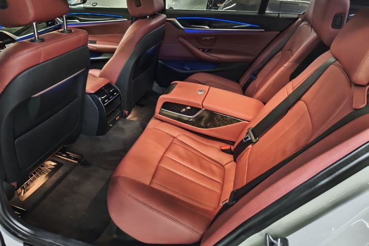 Used BMW 5 Series 2019 Facelifted 530Li Leading Edition M Sport Package Interior 6