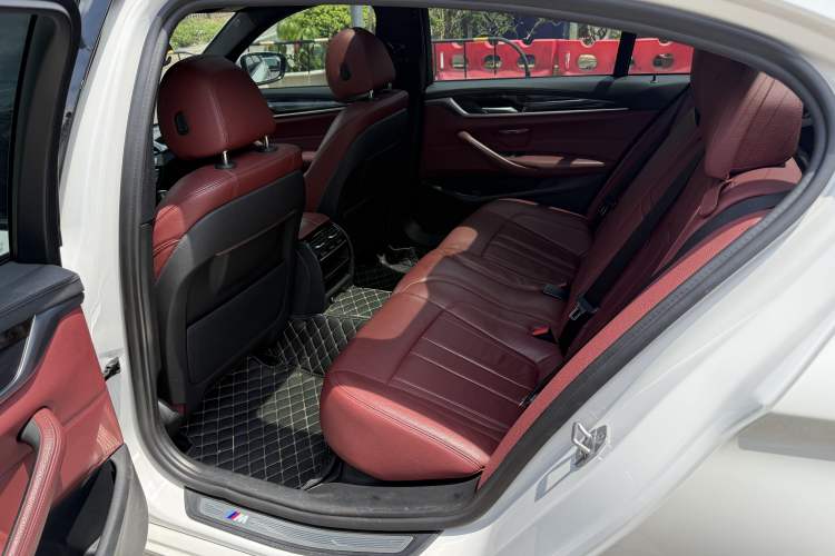 Used BMW 5 Series 2019 530Li xDrive M Sport Package Interior 7