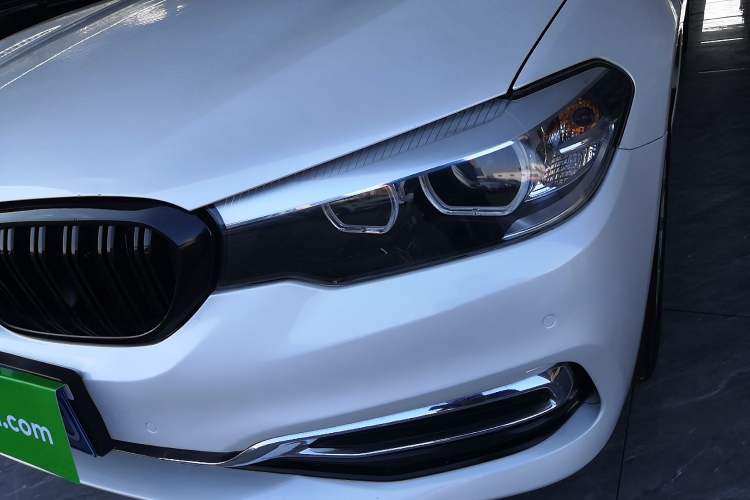 Used BMW 5 Series 2019 Facelifted 530Li Leading Edition Luxury Package Left Front Headlight
