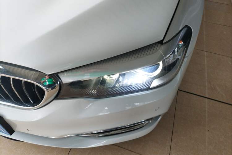 Used BMW 5 Series 2019 530Li Leading Model Luxury Package Left Front Headlight