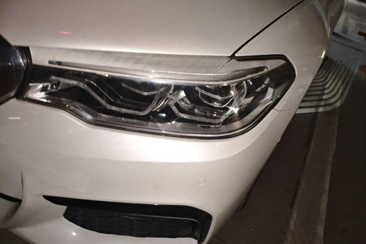 Used BMW 5 Series 2019 Facelifted 530Li Leading Edition M Sport Package Left Front Headlight