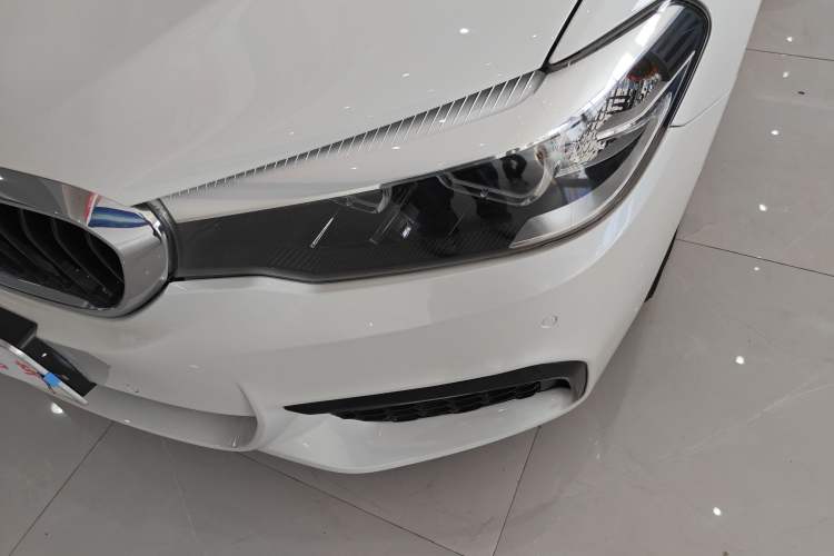 Used BMW 5 Series 2019 530Li Leading Model M Sport Package Left Front Headlight