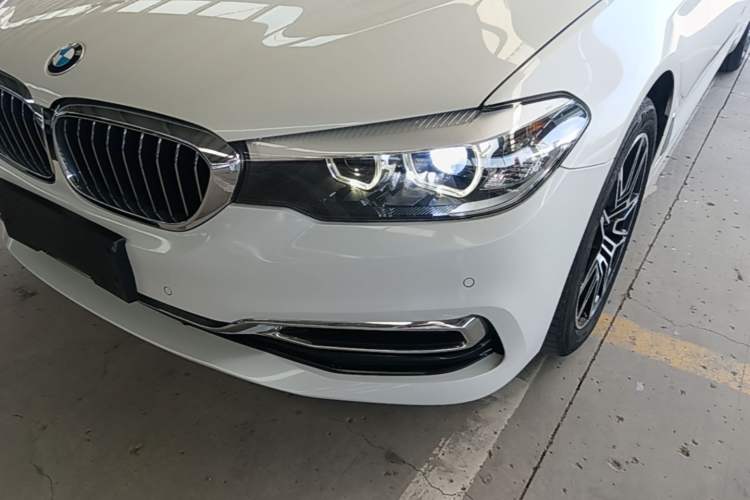 Used BMW 5 Series 2019 525Li Luxury Package Left Front Headlight