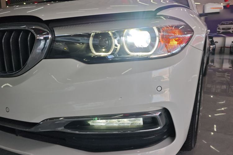 Used BMW 5 Series 2019 525Li Luxury Package Left Front Headlight