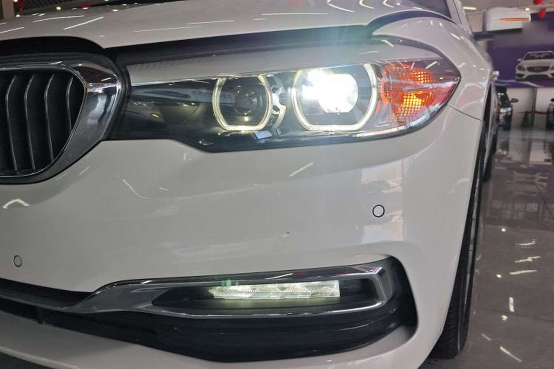 Used BMW 5 Series 2019 525Li Luxury Package Left Front Headlight