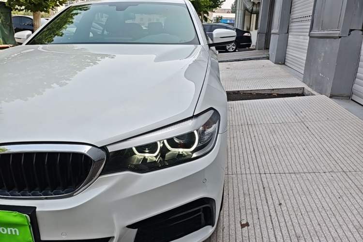 Used BMW 5 Series 2019 530Li Leading Model M Sport Package Left Front Headlight