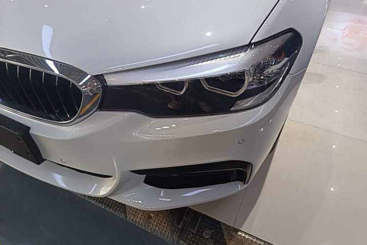 Used BMW 5 Series 2019 530Li Leading Model M Sport Package Left Front Headlight