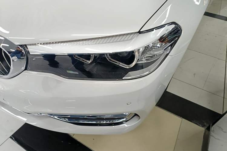 Used BMW 5 Series 2019 530Li Leading Model Luxury Package Left Front Headlight