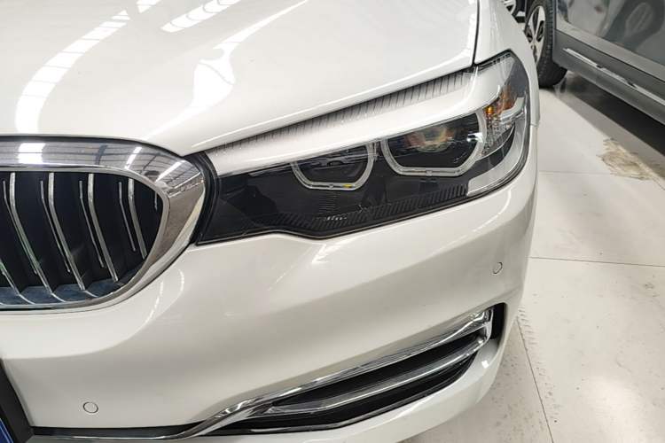 Used BMW 5 Series 2019 525Li Luxury Package Left Front Headlight