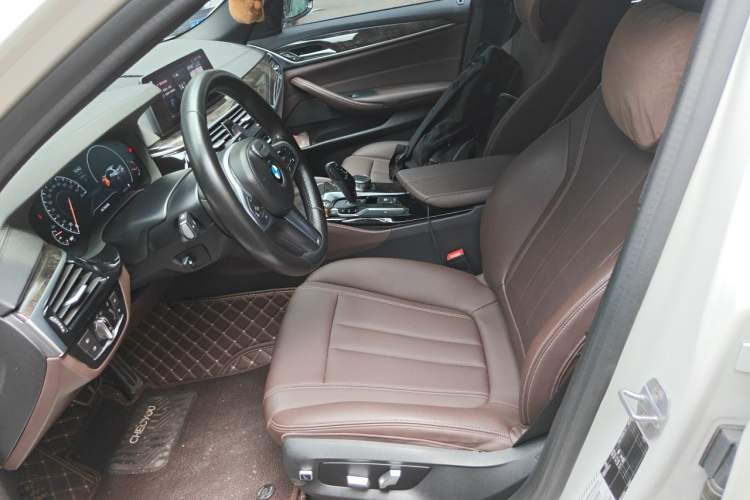 Used BMW 5 Series 2019 525Li M Sport Package Left Front Seat