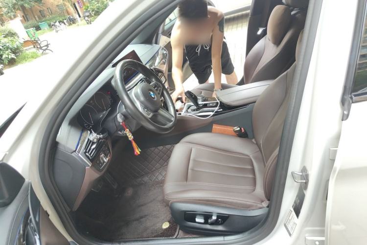 Used BMW 5 Series 2019 525Li M Sport Package Left Front Seat
