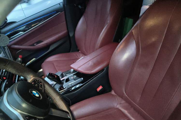 Used BMW 5 Series 2019 530Li Luxury Edition M Sport Package Left Front Seat
