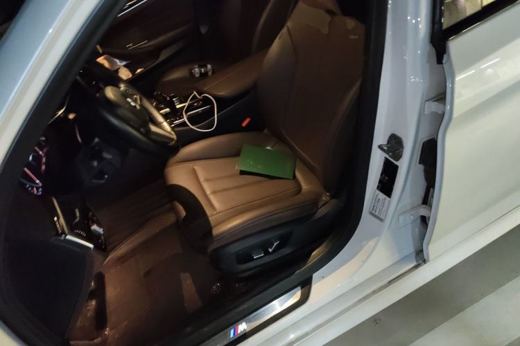 Used BMW 5 Series 2019 Restyled 525Li M Sport Package Left Front Seat