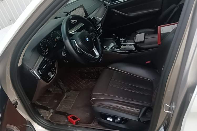 Used BMW 5 Series 2019 Facelifted 530Li Luxury Edition Premium Package Left Front Seat