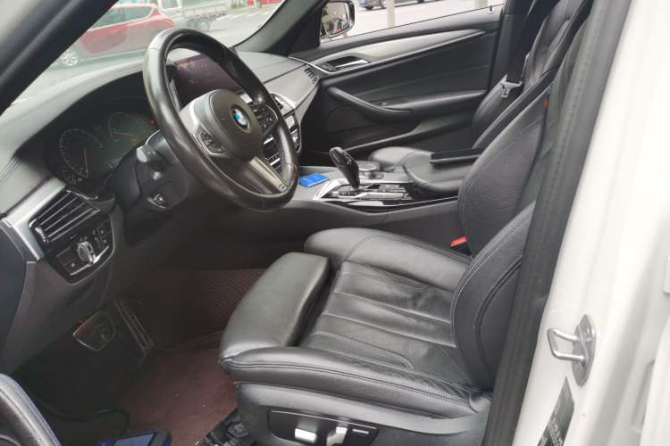 Used BMW 5 Series 2019 Restyled 525i M Sport Package Left Front Seat
