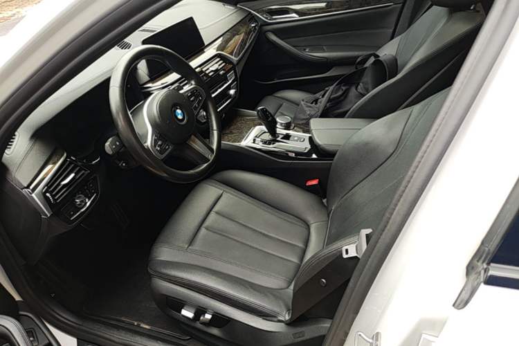 Used BMW 5 Series 2019 Restyled 525Li M Sport Package Left Front Seat
