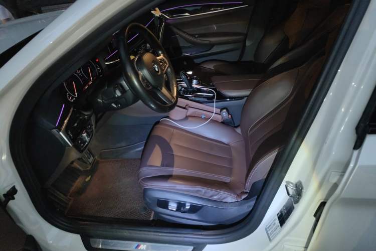 Used BMW 5 Series 2019 525Li M Sport Package Left Front Seat