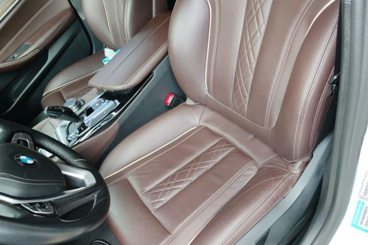 Used BMW 5 Series 2019 530Li Leading Model Luxury Package Left Front Seat