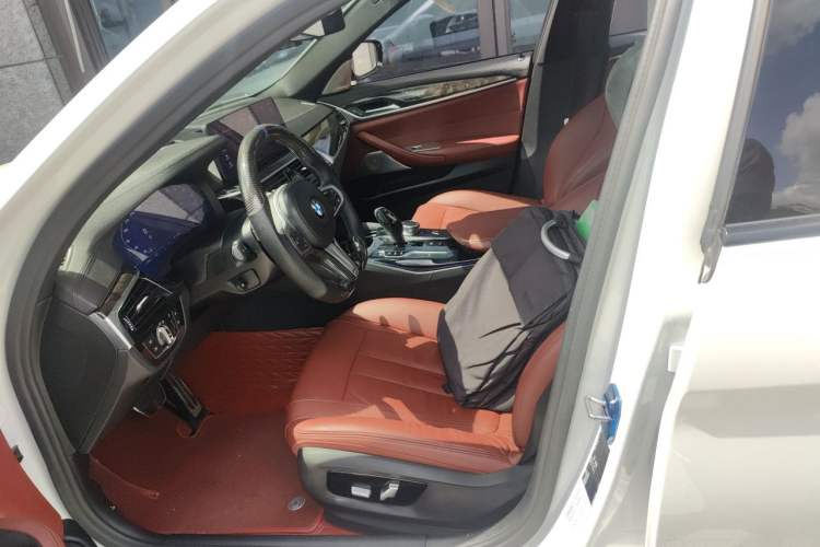 Used BMW 5 Series 2019 530Li Leading Model M Sport Package Left Front Seat