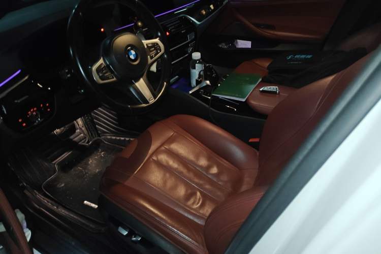 Used BMW 5 Series 2019 530Li Luxury Edition M Sport Package Left Front Seat