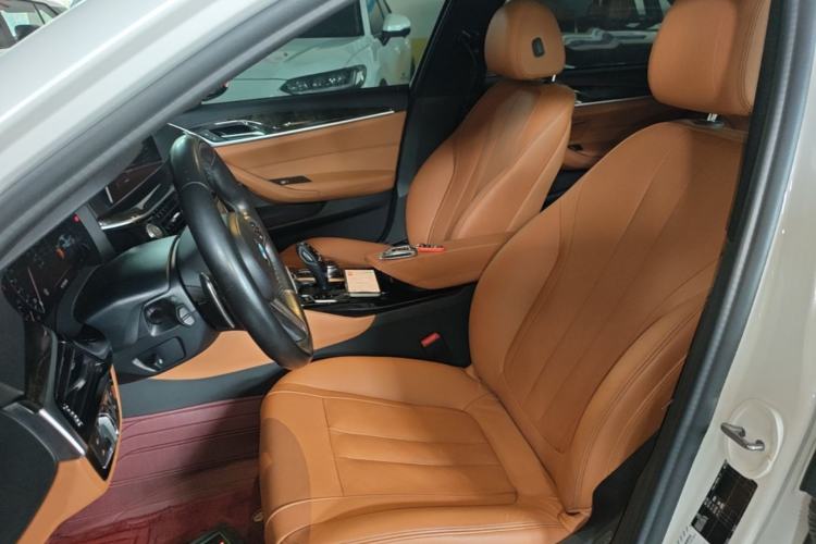 Used BMW 5 Series 2019 530Li Luxury Edition M Sport Package Left Front Seat