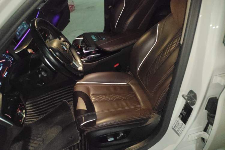 Used BMW 5 Series 2019 Facelifted 530Li Luxury Edition Premium Package Left Front Seat