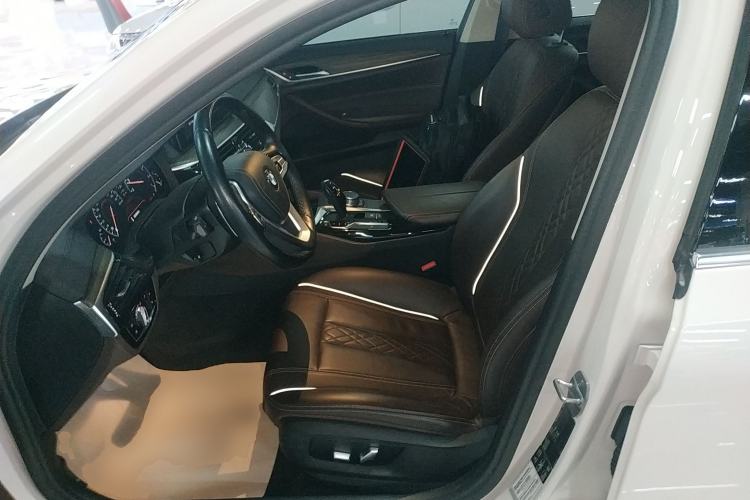 Used BMW 5 Series 2019 530Li xDrive Luxury Package Left Front Seat