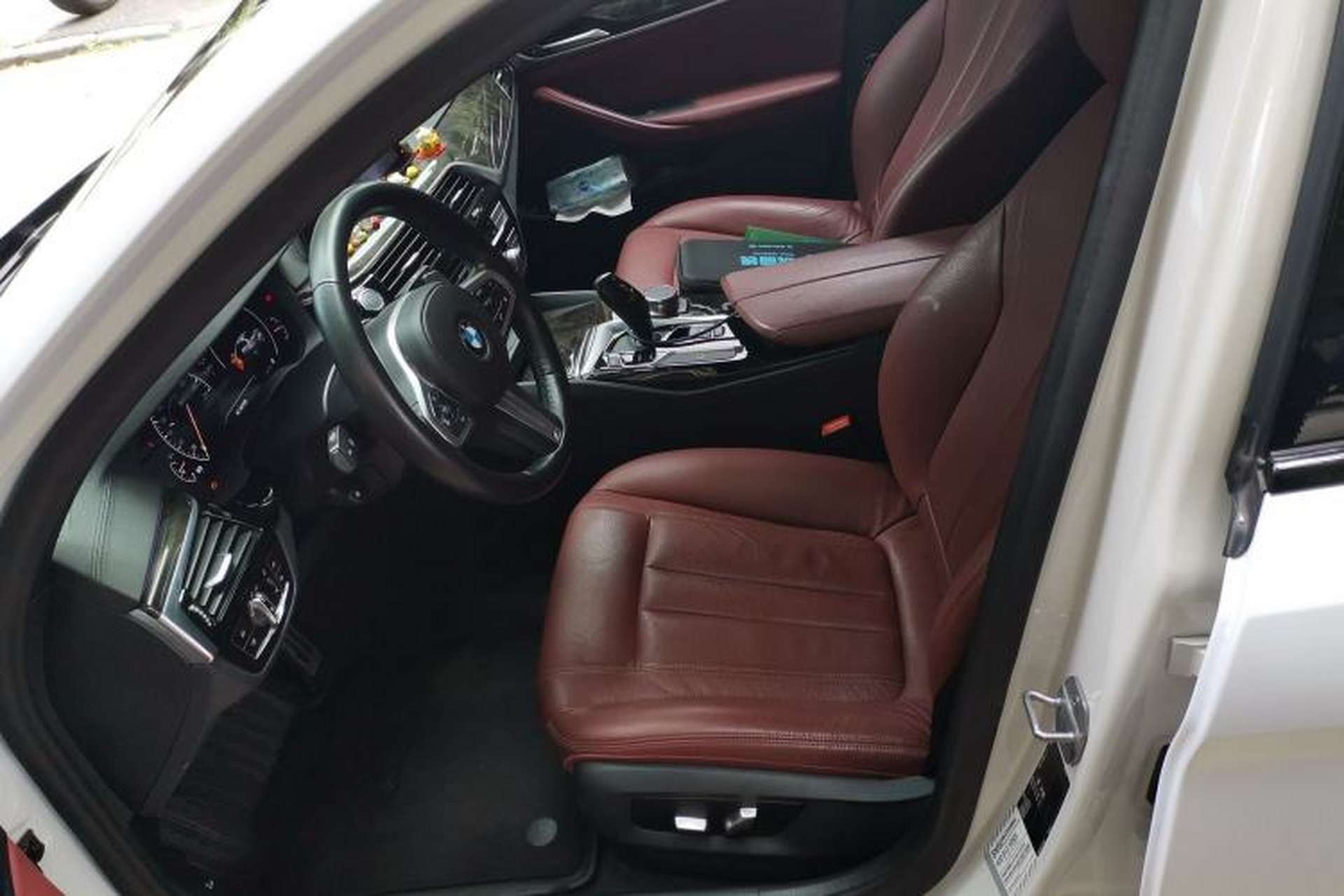 Used BMW 5 Series 2019 530Li Leading Model M Sport Package Left Front Seat