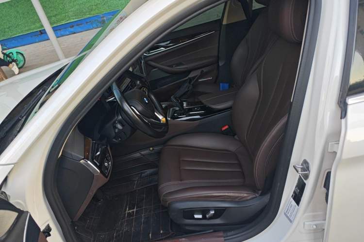 Used BMW 5 Series 2019 Facelifted 525Li Luxury Package Left Front Seat