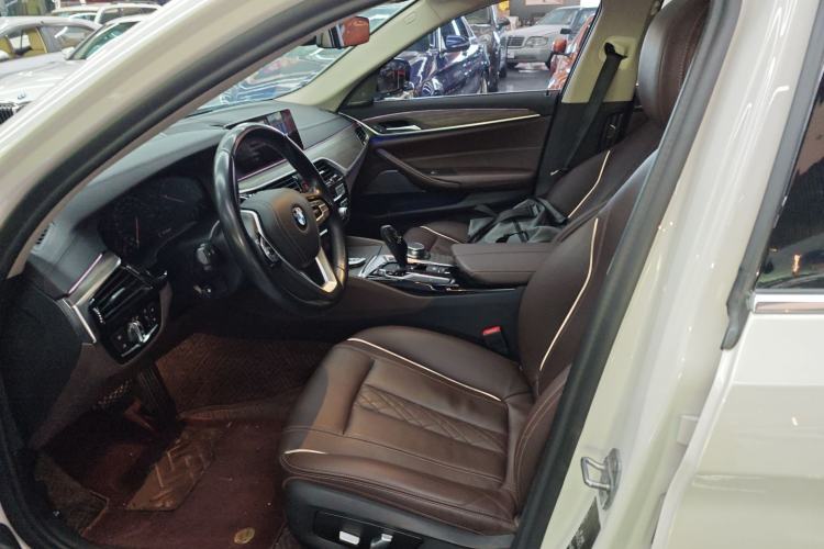 Used BMW 5 Series 2019 530Li xDrive Luxury Package Left Front Seat