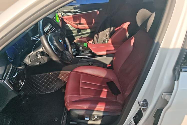 Used BMW 5 Series 2019 530Li Leading Model M Sport Package Left Front Seat