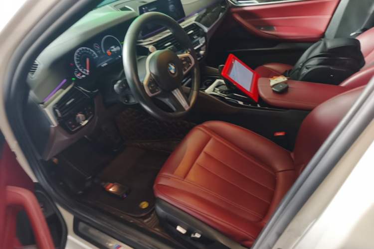 Used BMW 5 Series 2019 525Li M Sport Package Left Front Seat