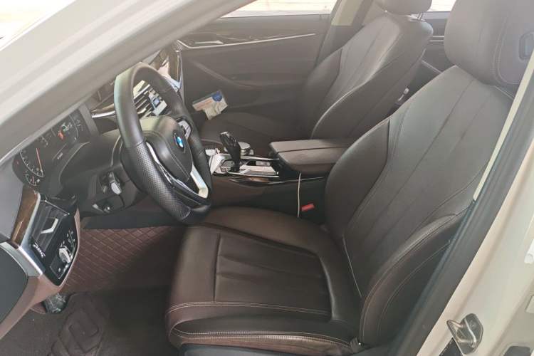 Used BMW 5 Series 2019 Facelifted 525Li Luxury Package Left Front Seat