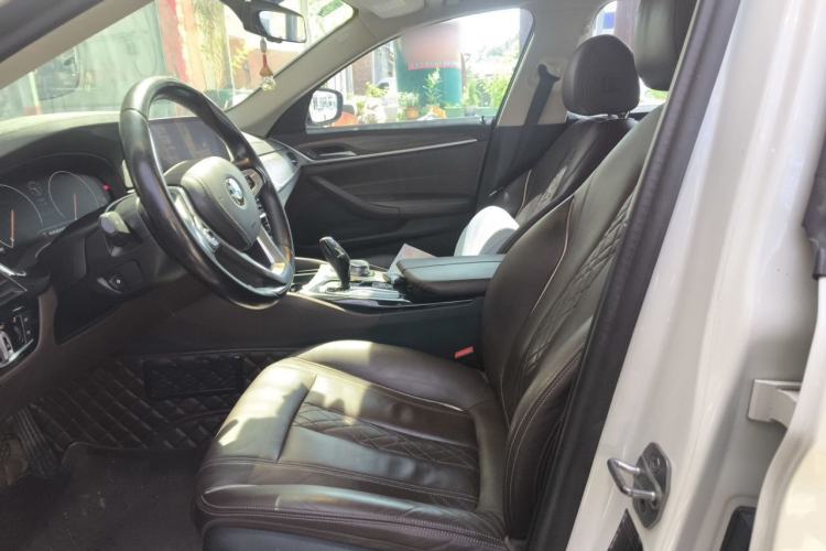 Used BMW 5 Series 2019 530Li Leading Model Luxury Package Left Front Seat