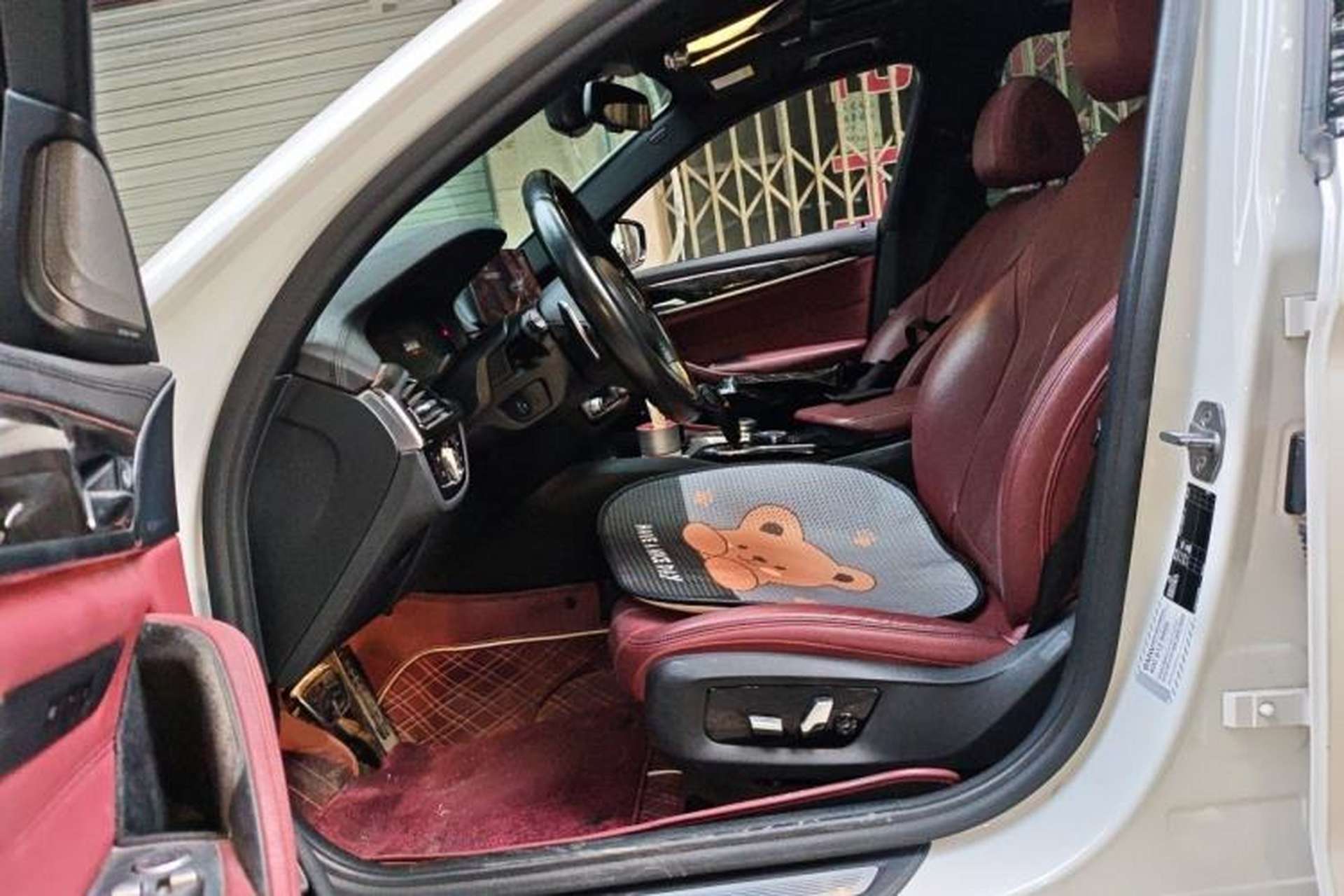 Used BMW 5 Series 2019 530Li Luxury Edition M Sport Package Left Front Seat