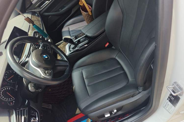 Used BMW 5 Series 2019 525Li M Sport Package Left Front Seat
