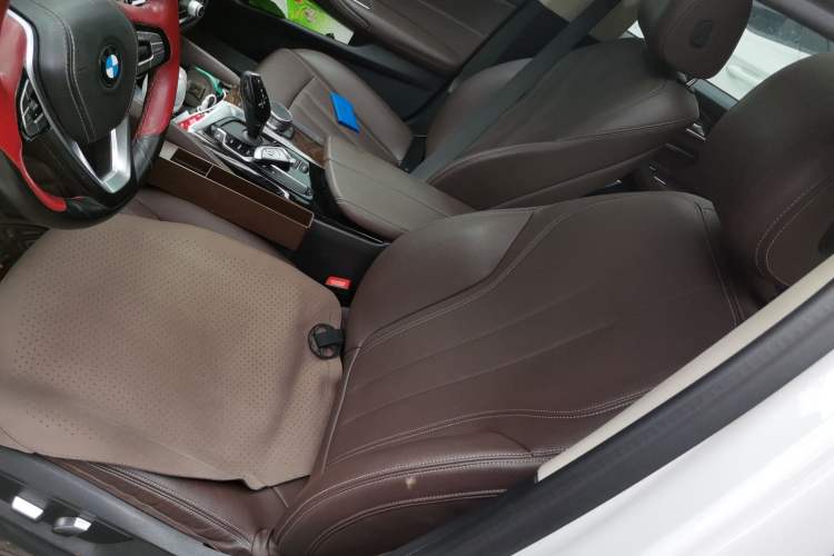 Used BMW 5 Series 2019 Facelifted 525Li Luxury Package Left Front Seat