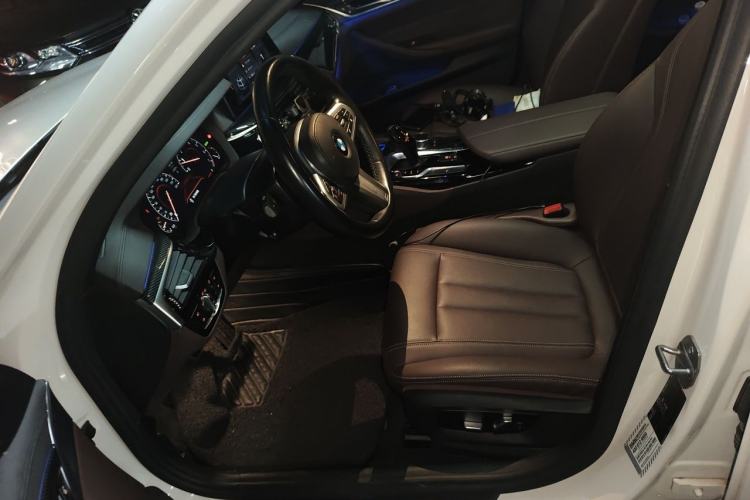 Used BMW 5 Series 2019 525Li M Sport Package Left Front Seat