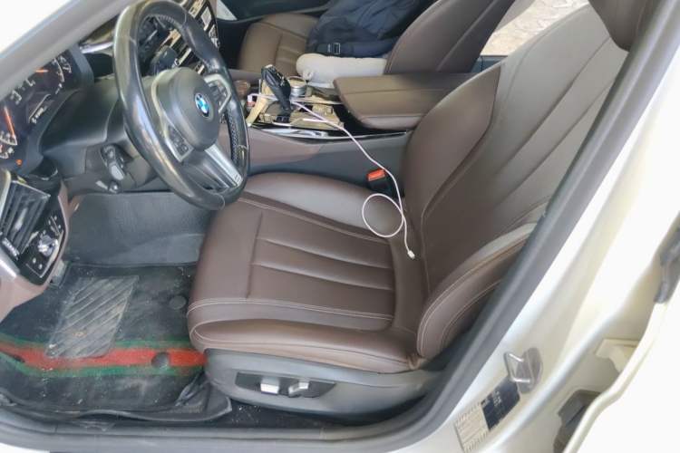 Used BMW 5 Series 2019 525Li M Sport Package Left Front Seat