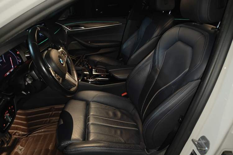 Used BMW 5 Series 2019 530i M Sport Package Left Front Seat