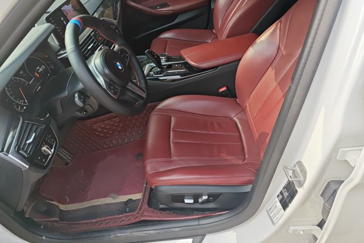 Used BMW 5 Series 2019 530Li Leading Model M Sport Package Left Front Seat