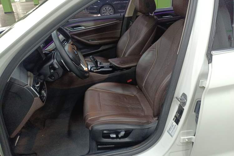 Used BMW 5 Series 2019 530Li Leading Model Luxury Package Left Front Seat
