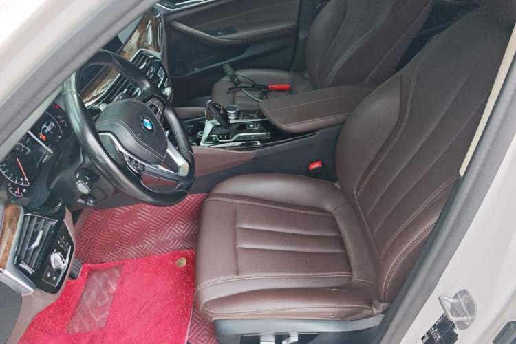 Used BMW 5 Series 2019 525Li Luxury Package Left Front Seat