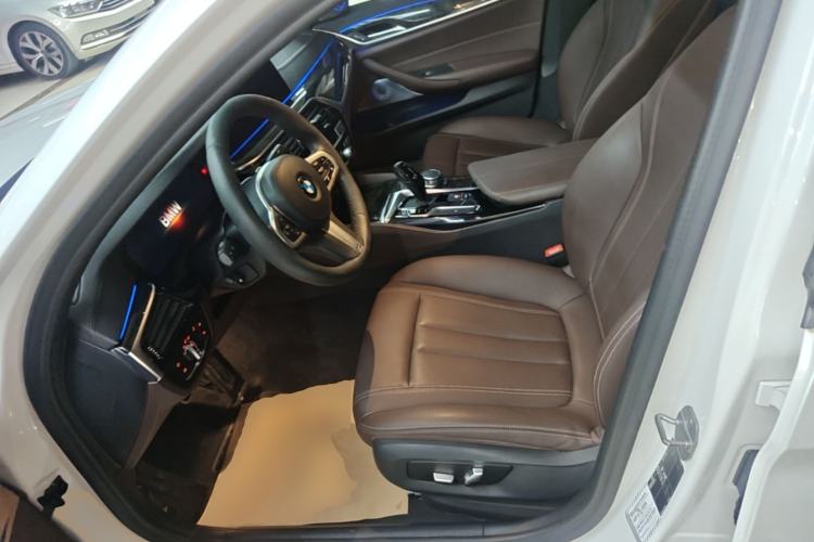 Used BMW 5 Series 2019 525Li M Sport Package Left Front Seat